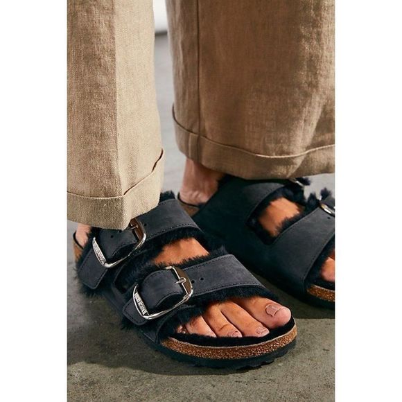 Free People x Birkenstock Arizona Big Buckle Shearling Sandals Size 39 - Picture 1 of 7